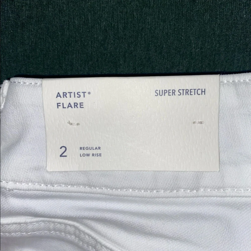 🤩 AE ARTIST® FLARE JEAN | White | 2 Regular - Picture 5 of 8